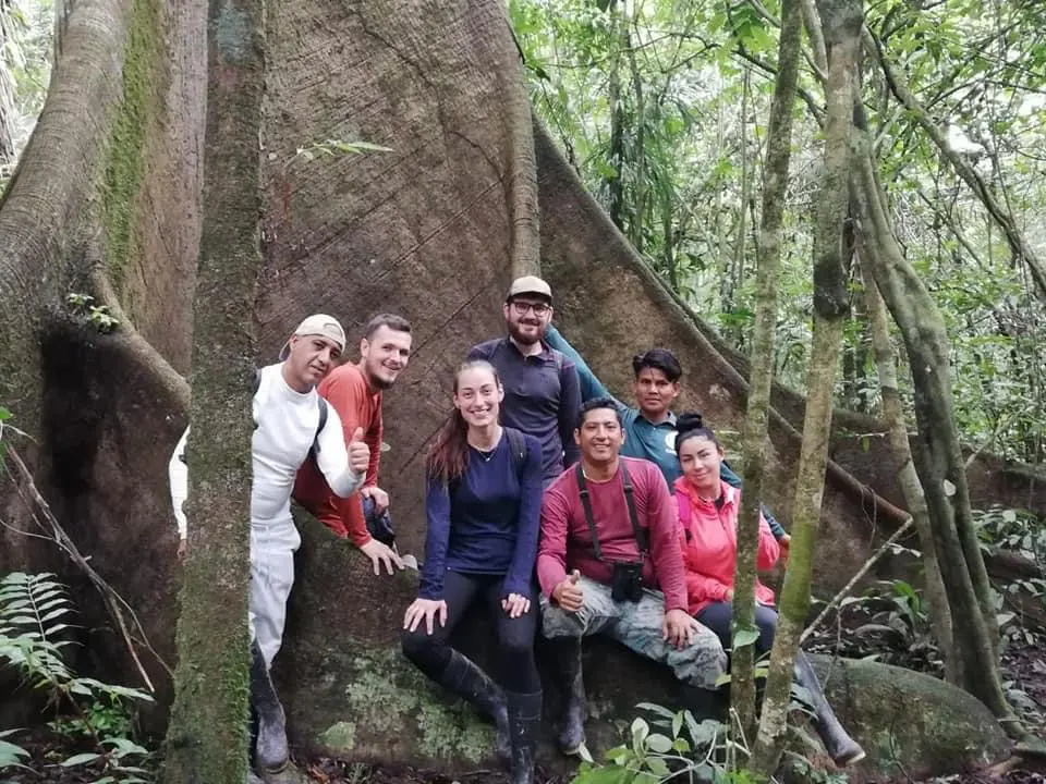 Viajeros amazónicos y logística en acción
